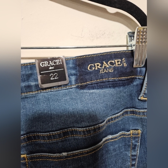 Grace In LA Jeans - Picture 6 of 9